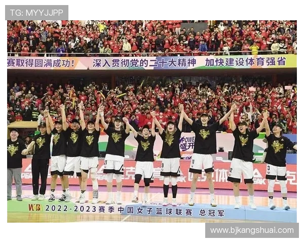 成都篮球队在冠军赛中的默契配合与战术执行分析